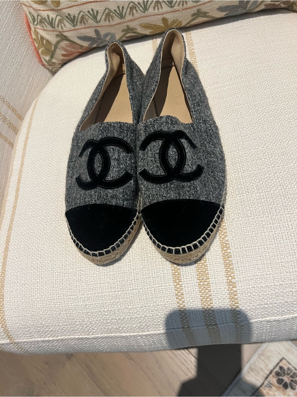 CHANEL Gray Wool Espadrilles with Black Cap Toe and CC Logo